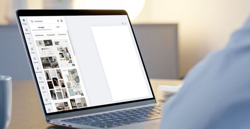 © Mockups | Canva