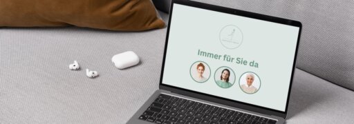 Ein Team-Video auf Canva erstellt, ist auf einem Laptop zu sehen.