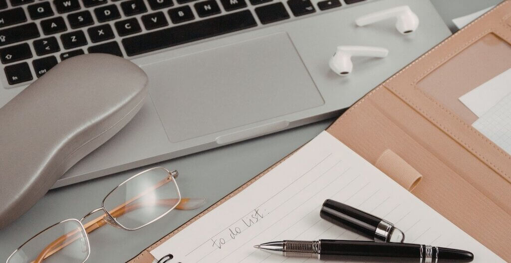 Wer das Jahr mit einem guten Überblick über rechtliche und steuerliche Belange beginnt, macht sich selbst das Leben leichter.