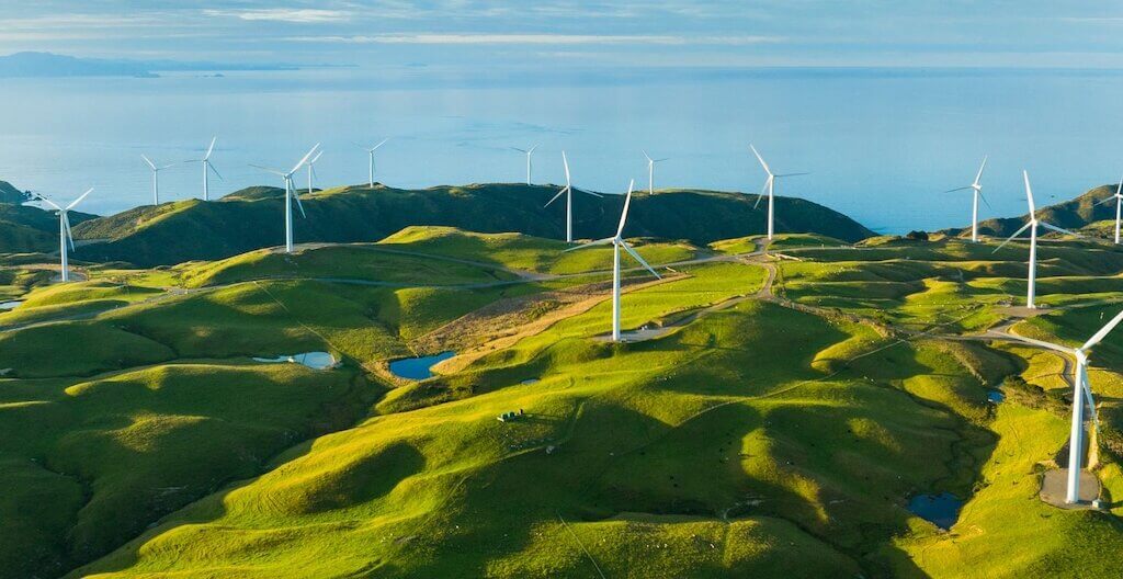 Mit TÜV AUSTRIA zu mehr Umweltmanagement, ESG-Kompetenz und Energieeffizienz in deiner Praxis.