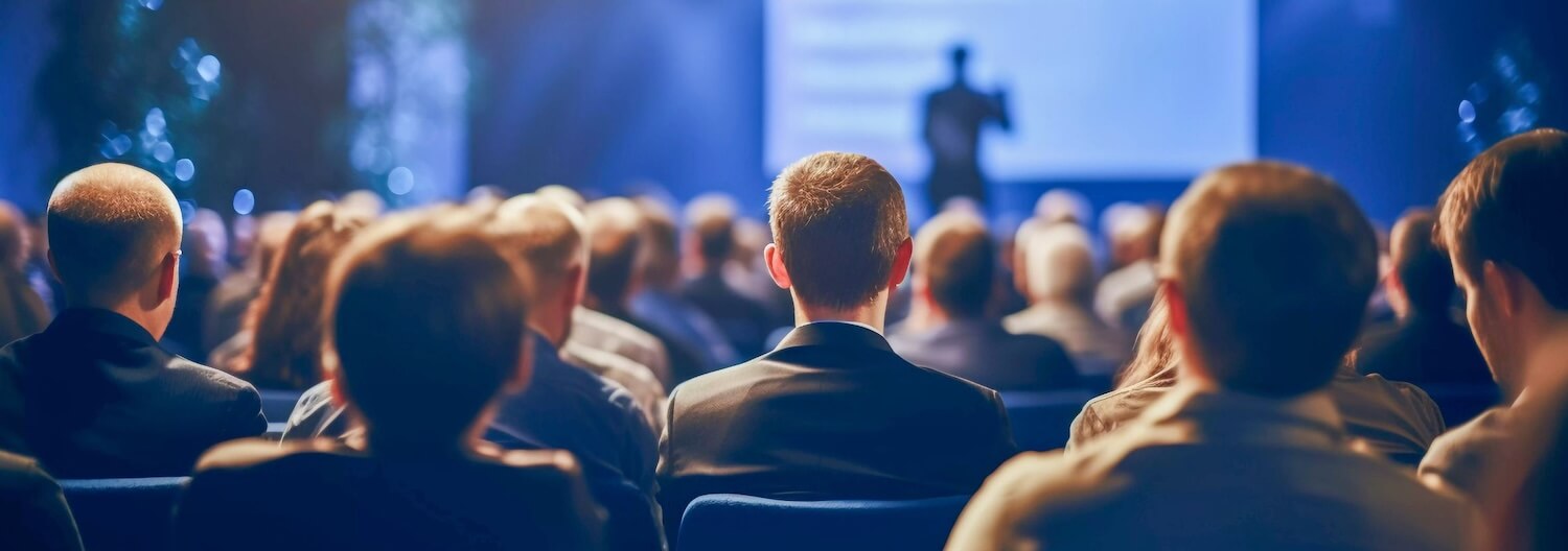 Du wolltest eigentlich gerne bei den Fachtagungen der letzten Wochen dabei sein, aber die Zeit war zu knapp und der Terminkalender zu voll? Kein Problem – hashtagPRAXIS ist zur Stelle! Wir waren für euch im März und April mit dabei bei vier Fachtagungen der Bereiche Osteopathie, Diätologie, Ergotherapie und Psychologie, haben uns zahlreiche Keynotes und Symposien angehört und die Inhalte für euch zusammengefasst.