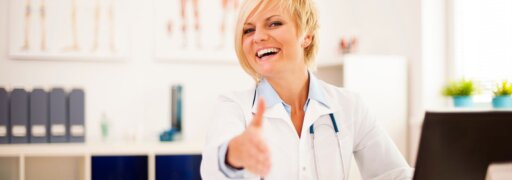 Von der digitalen Abrechnung bis zur papierlosen Verwaltung – ein Leitfaden für die kaufmännische Digitalisierung in Arzt- und Therapiepraxen.