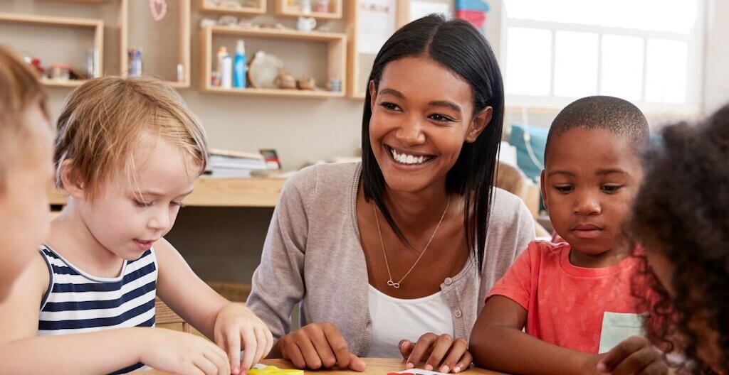 Therapie im Lebensraum Schule: Wie unterschiedliche Fachrichtungen einen Ort mitgestalten, an dem wir alle einmal groß geworden sind.