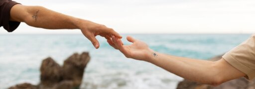 Ab Februar und Mai 2027 kannst du dich in Wien dank der neuen Lehrgänge des ÖAGG auf die Arbeit mit Kindern und Jugendlichen oder auf Sexual- und Paartherapie in der Methode der Integrativen Gestalttherapie spezialisieren.