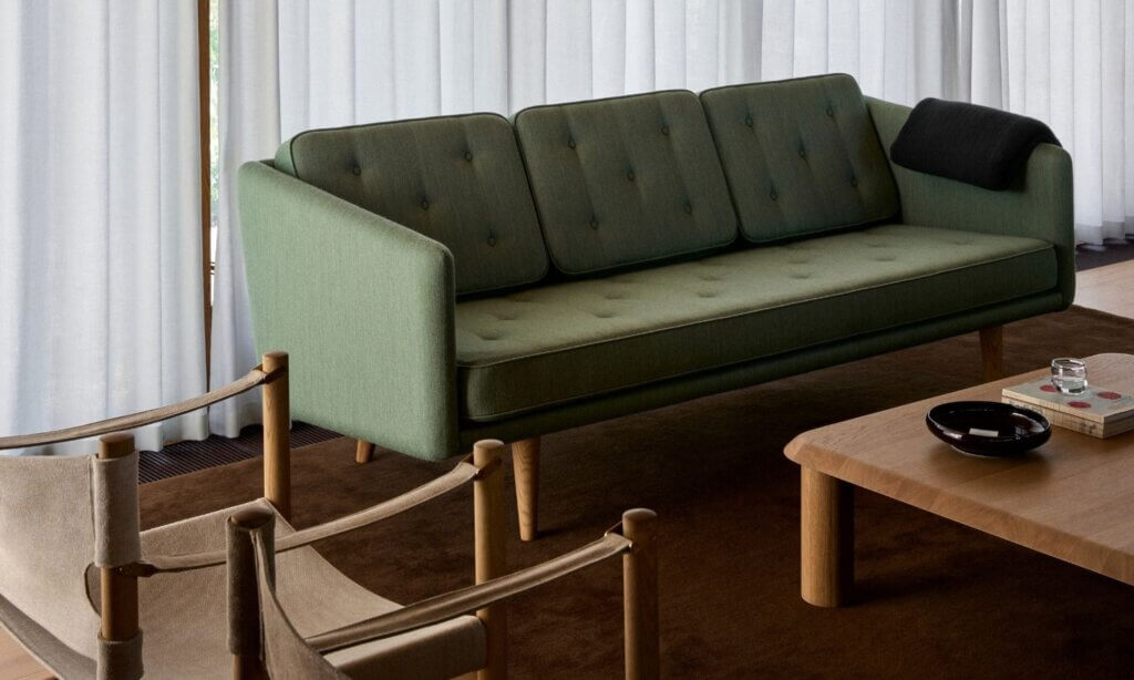 No. 1 Sofa in der Dreisitzervariante von Fredericia.