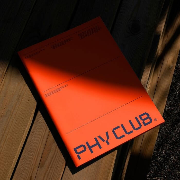 Best in Practice – PHY CLUB: Das argentinische Studio Pánico Estudio hat für das PHY CLUB Physiotherapy and Fitness Center in Dubai ein innovatives Branding- und Designkonzept zusammengestellt.