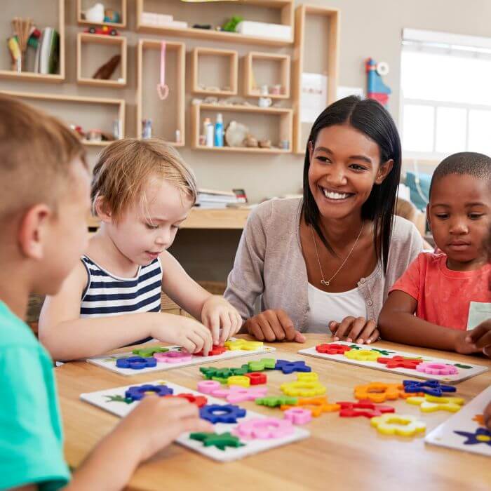 Therapie im Lebensraum Schule: Therapeutische Begleitung im Schulalltag: Wie unterschiedliche Fachrichtungen einen Ort mitgestalten, an dem wir alle einmal groß geworden sind